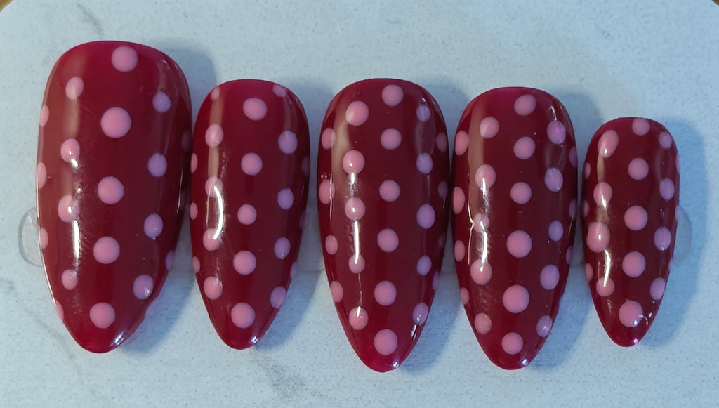 Cerise à pois